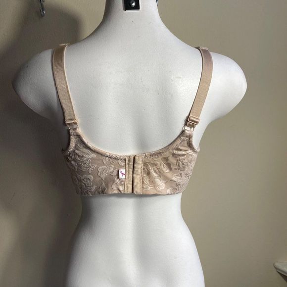 Wacoal Modest Beige Awareness Full Figure Seamless Wire Free Bra Size 44DDD - Picture 3 of 8